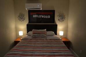 1 habitación, escritorio, wifi gratis y ropa de cama