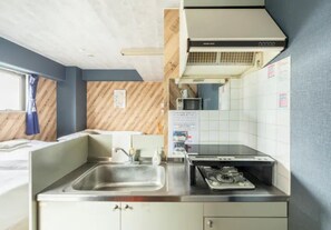 雪櫃、微波爐、爐具、廚房用具/餐具/器皿