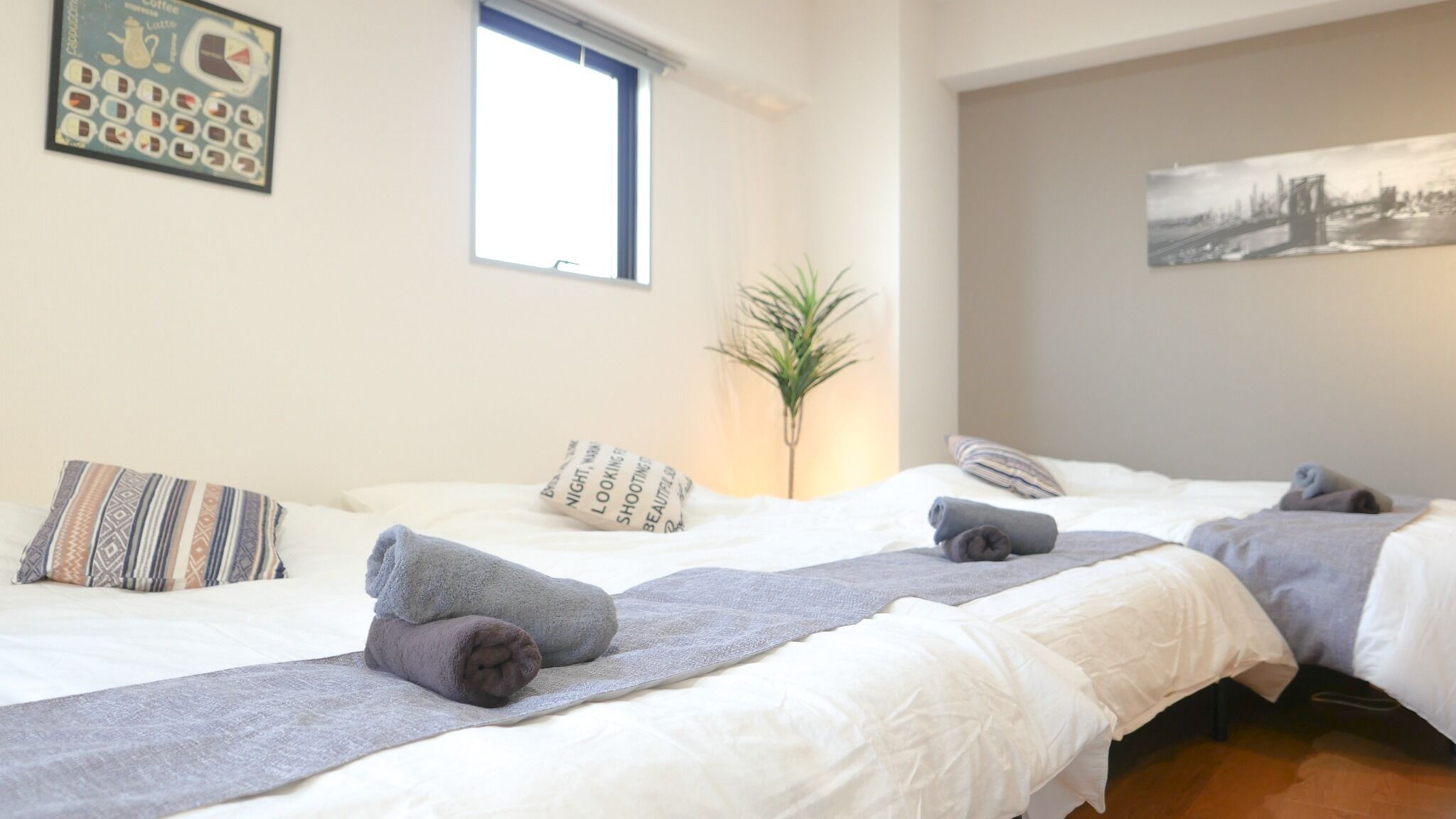 1 habitación, escritorio, tabla de planchar con plancha y wifi gratis 