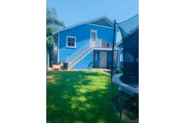 Exterior - dante cozy house (New Orleans)