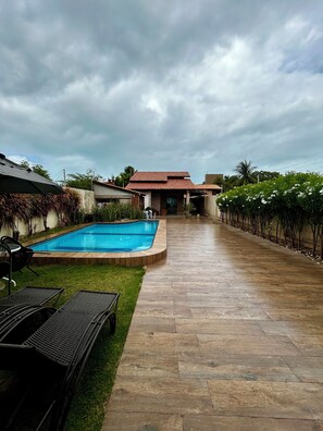 Alberca al aire libre