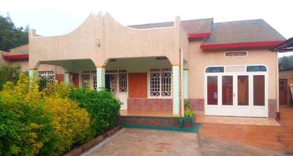 Serene, modern and furnished residence Gikondo