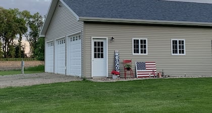 Salt and Light Retreat for Overnight Stays in Rural South Dakota