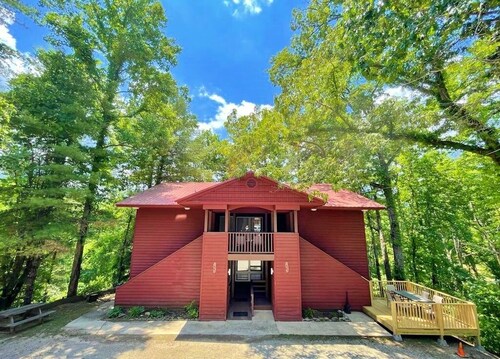 MOUNTAIN SUITE on the 1st floor of a 2 story Duplex