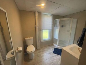 Bathtub