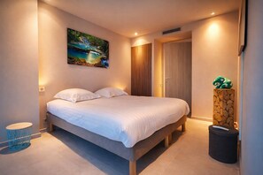 3 多间卧室、客房内保险箱、熨斗/熨衣板、免费 WiFi