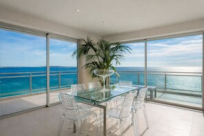 Dining - Amazing 3-BDR | Panoramic Sea Views (Cannes-la-Bocca)