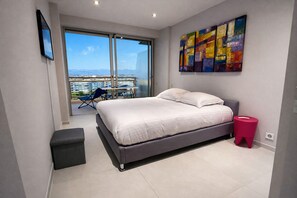 3 bedrooms, in-room safe, iron/ironing board, free WiFi - Amazing 3-BDR | Panoramic Sea Views (Cannes-la-Bocca)