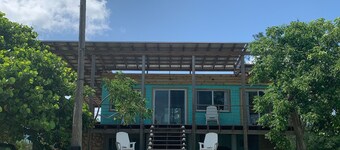 Ocean view home on canal w/dock in South Bimini