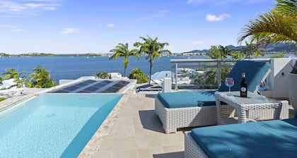 Luxury Waterfront Condo- In der Nähe von Restaurants, Nachtleben, Strand, Golfplatz ...