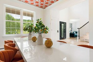 Dining - Malkita Aria | Mountainview Retreat (Woodbury)