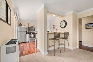 Fridge, microwave, oven, stovetop - Dog-OK at Capitola Vista #2 (Capitola)