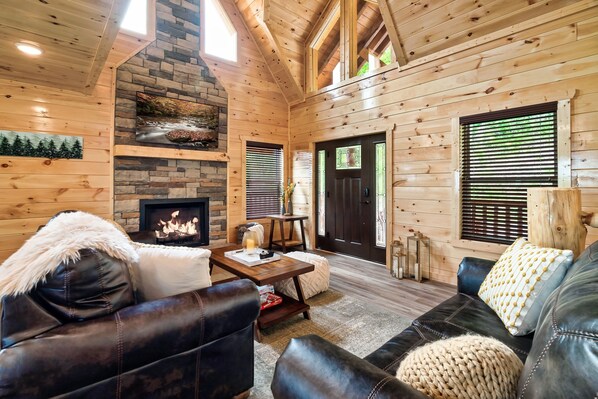 Smart-tv och eldstad