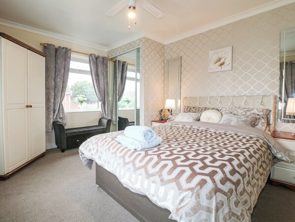 Cottage - Cedar Cottage (Chesterfield)