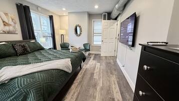 4 chambres, bureau, fer et planche à repasser, accès au Wi-Fi (inclus)