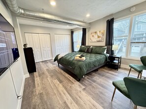 4 Schlafzimmer, Schreibtisch, Bügeleisen/Bügelbrett, kostenloses WLAN