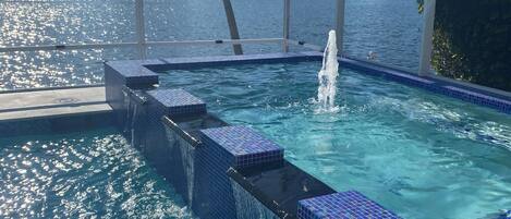 Piscine extérieure, piscine chauffée