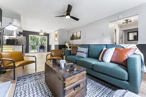 Smart TV, fireplace - Retro Countryside Cabin | Cozy Upstate NY Private Retreat! (Eldred)