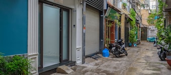 Cozrum Homes - Graceful Corner