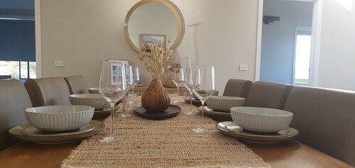 Listen to the waves break at "Turf&Surf"! Walk to golf course and ocean beaches