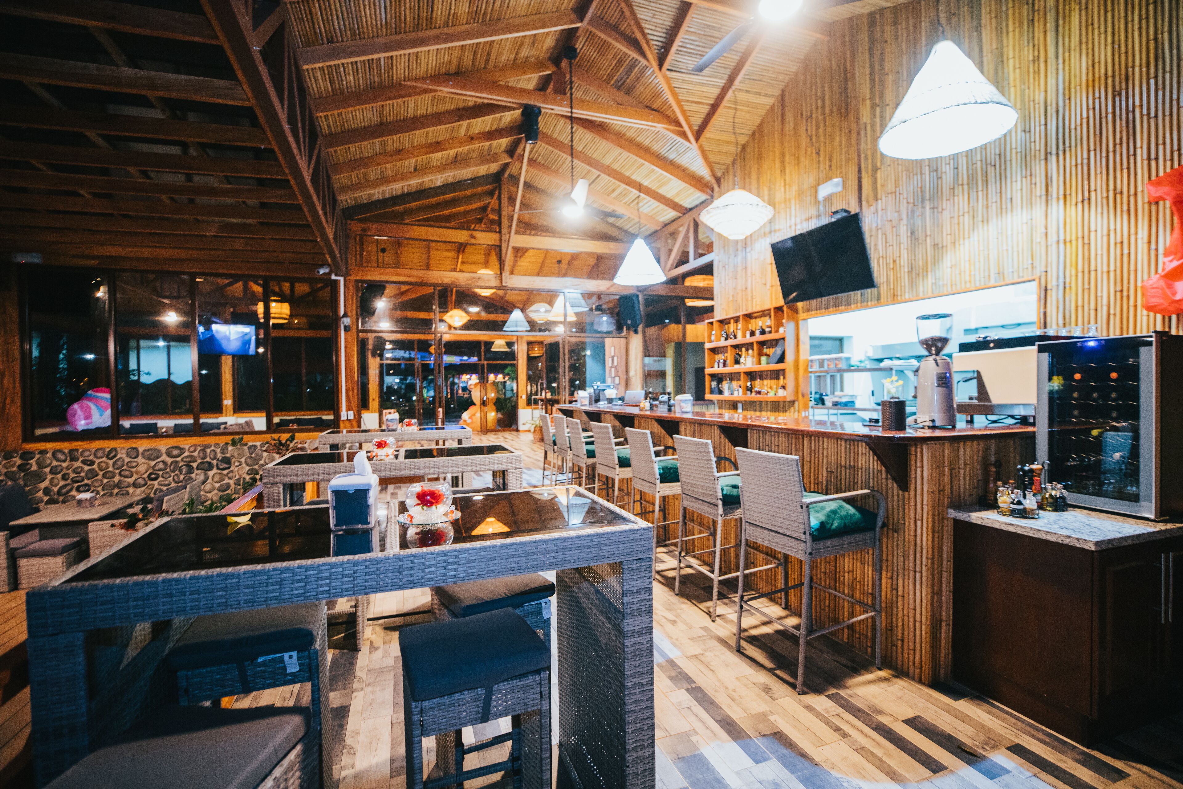 2 Bars/Lounges, Bar im Pool, Poolbar