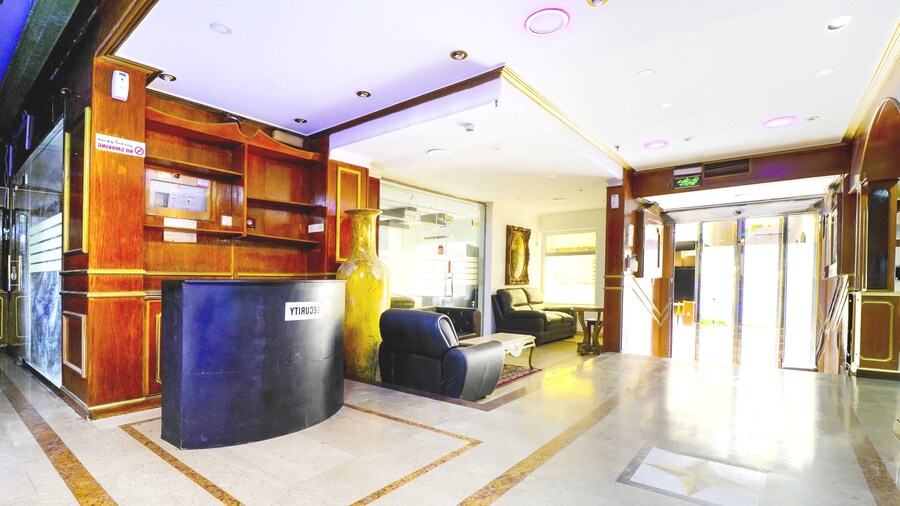 OYO 124 Al Salam Palace Hotel