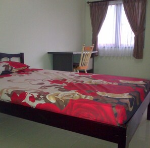 Basic Double Room | Wi-fi percuma, cadar katil 