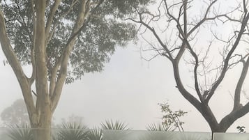 Tina de hidromasaje al aire libre