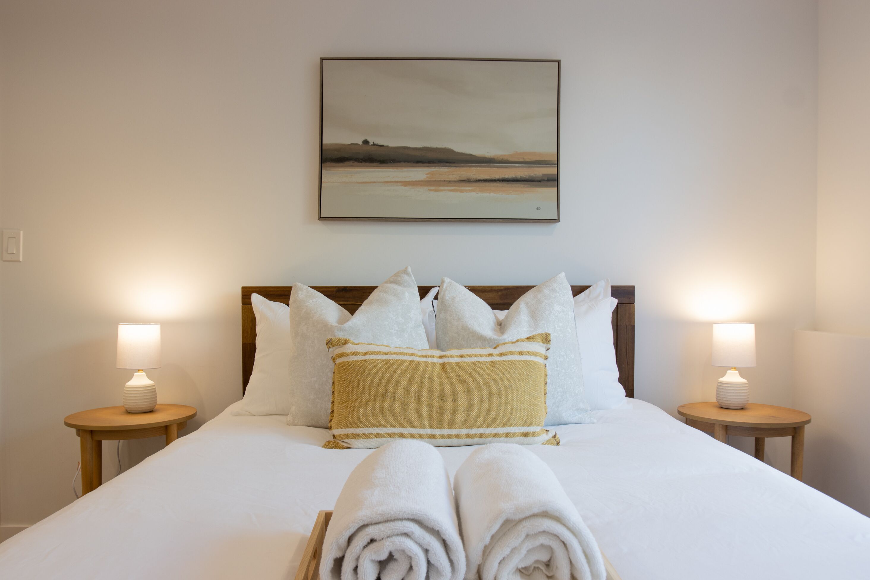CHIC DESIGNS NEWLY REMODELED 4B/3BA