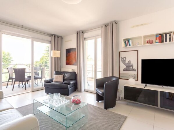 Téléviseur à écran plat