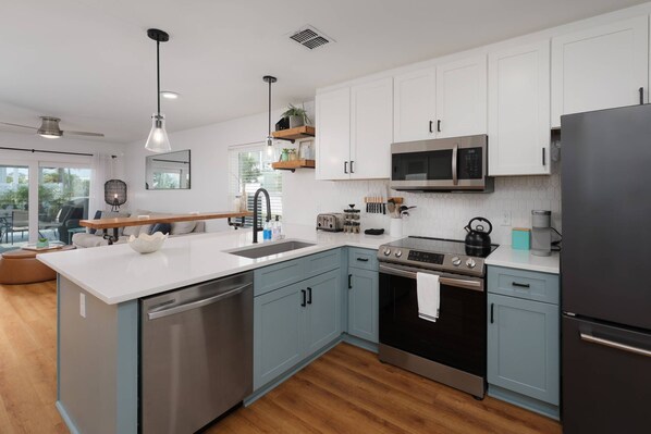 Fridge, microwave, oven, stovetop