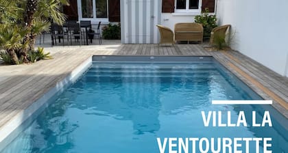 âïž Villa typique olĂ©ronnaise avec piscine chauffĂ©e, Ă  5 minutes de la plage ! đ