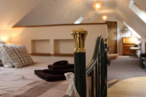 1 soverom, skrivebord, strykejern/-brett og wi-fi (inkludert)