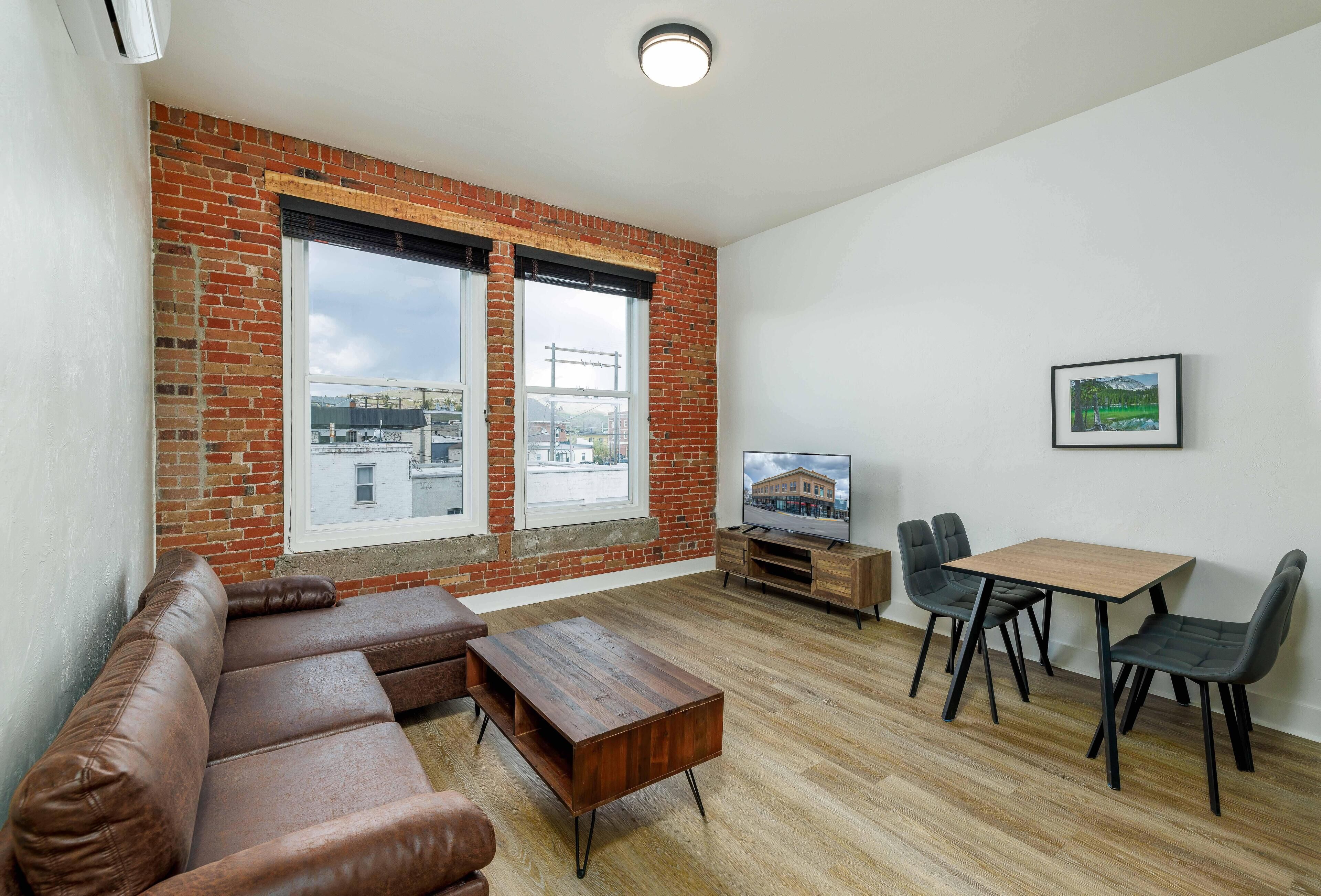 Renovated 1-Bedroom Flat in Historic Downtown Livingston, Montana