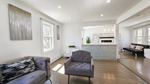 Entire House 2 Minutes to South Shore Hospital