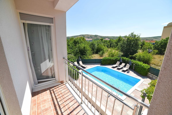 Villa (Three Bedroom Villa with Swimming poo) | Balcony