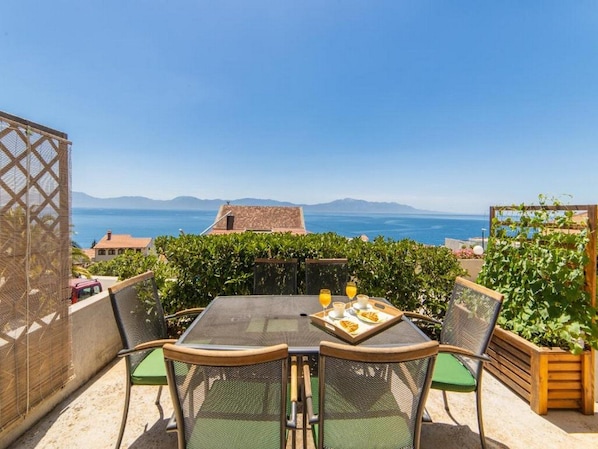 Apartment (Superior Two Bedroom Apartment with T) | Terrace/patio