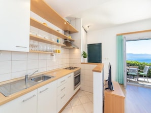 Apartment (Two Bedroom Apartment with Terrace an) | Private kitchen