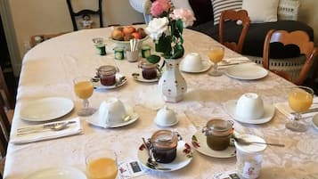 Desayuno continental incluido todos los días