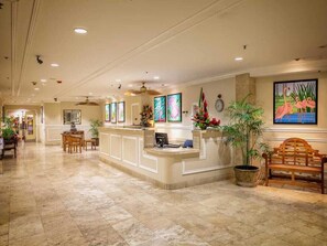 Lobby - Upgraded Stunning Ocean View Studio w/Kitchenette, WiFi, A/C- Waikīkī Grand #716 (HONOLULU)