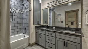 House, 3 Bedrooms | Bathroom | Towels