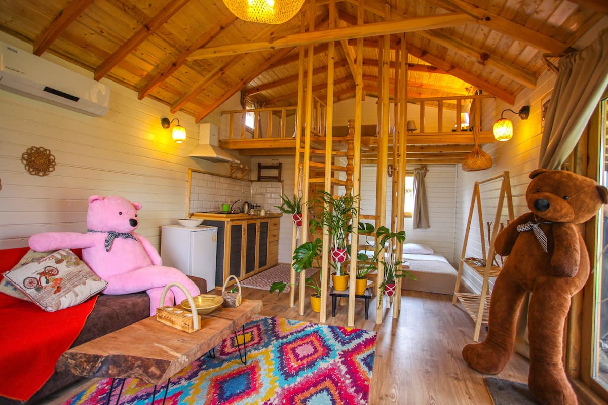 Tree House Premium