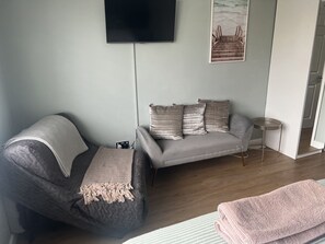 Cottage | Interior - Forever Summer (Lymington)