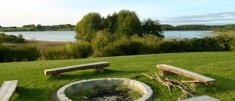 المنطقة المحيطة بالمنشأة