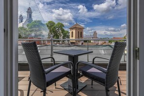 Classic-Doppel- oder -Zweibettzimmer, Terrasse | Balkon