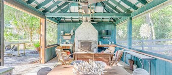 The Thicket Cottage - Oyster House, Firepit, Private Dock, and Outdoor Sauna!