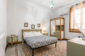 1 camera, ferro/asse da stiro, Wi-Fi, lenzuola