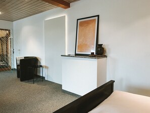 1 habitación, escritorio, cuna de viaje y wifi 