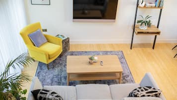 Smart TV, books