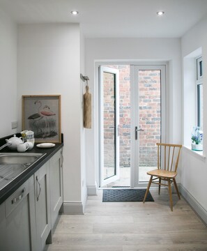 Interior - Deluxe 2 bedroom apartment (Harrogate)